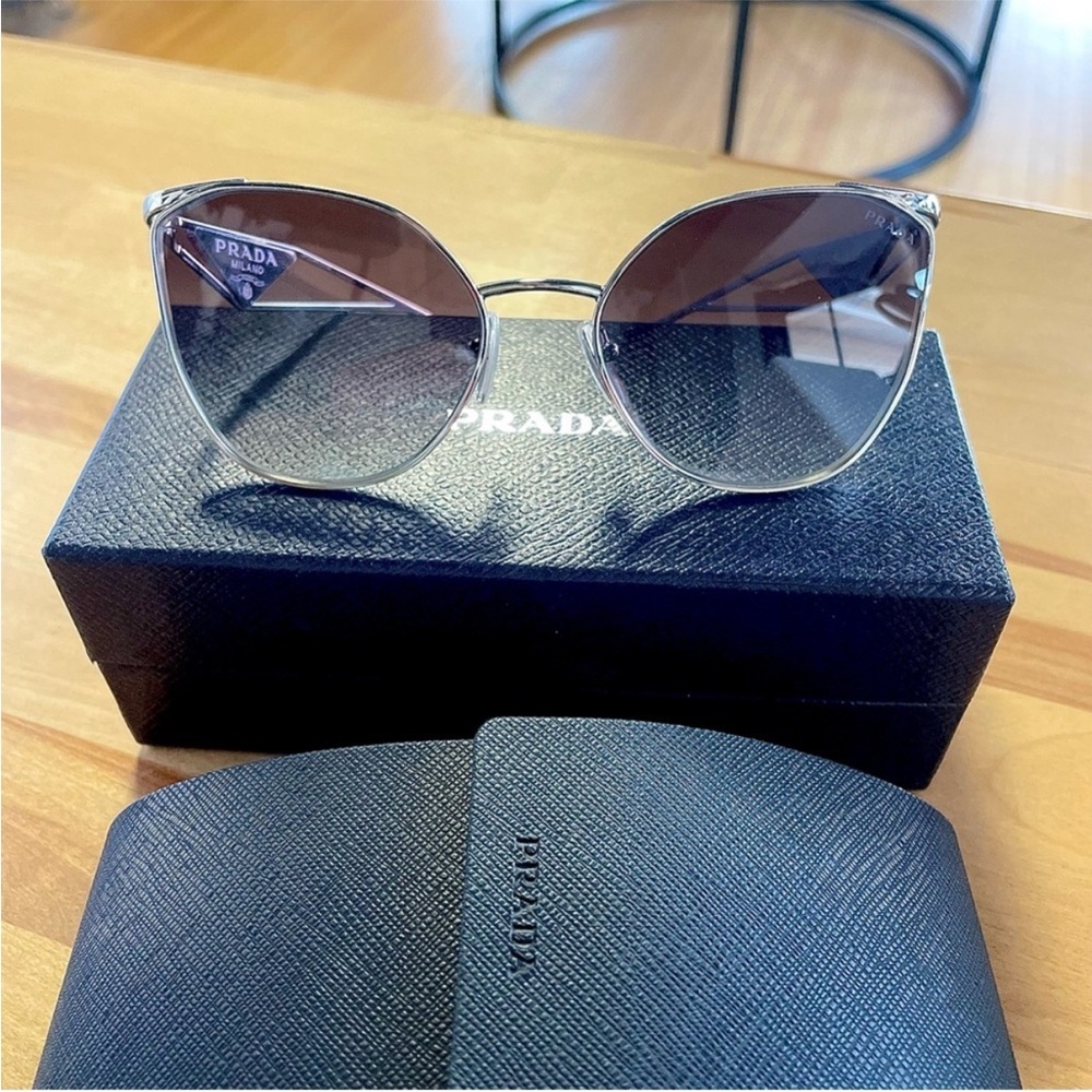 NWOT Prada – Cat Eye Sunglasses Triangle Logo – Silver Purple Gradient – Sz OS - Picture 5 of 13